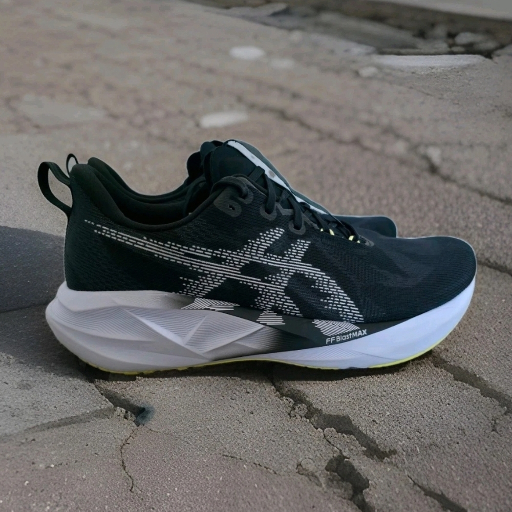 ASICS Men's NOVABLAST 5 Running Shoes 12.5